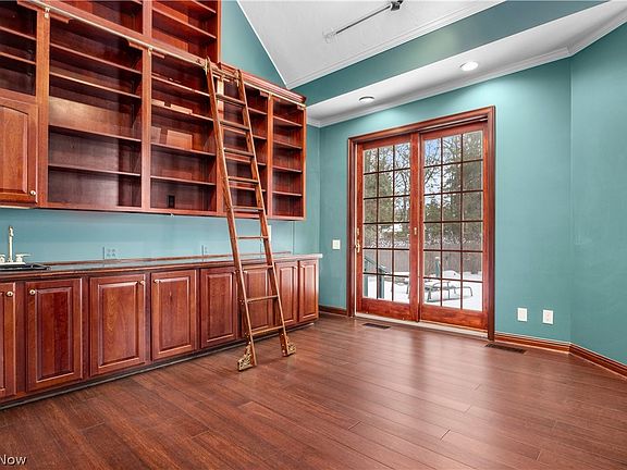 4th image of 275-285 Quarrystone Ln
