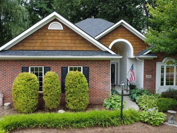 7185 Elderwood Cir, Clarkston, MI 48346