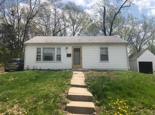 208 Redwood Rd, Columbia, MO 65203