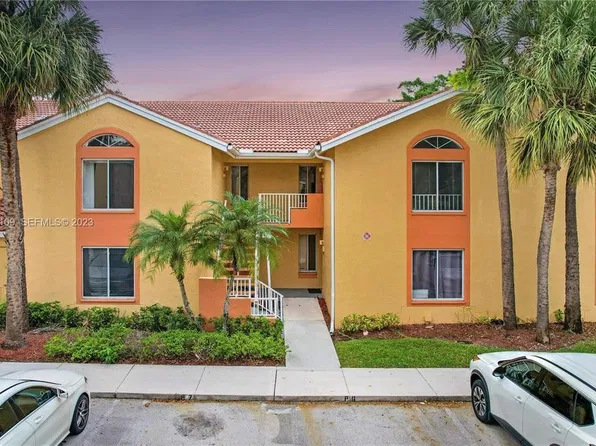 1143 Coral Club Dr, Pompano Beach, FL