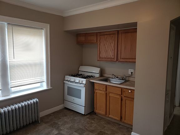 2nd image of 8056 S Paulina St #1708-2