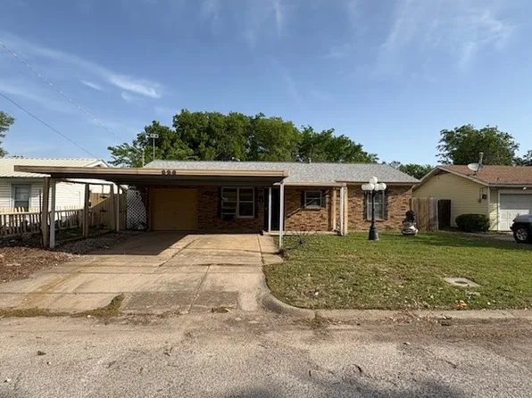 228 Kay Ln, Saginaw, TX 76179