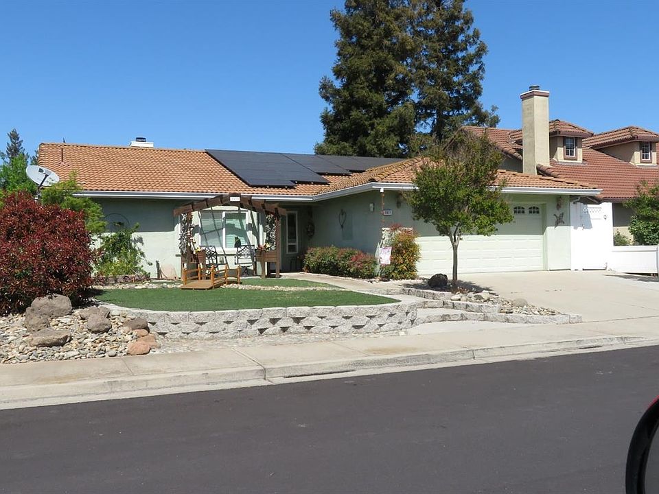 2nd image of 2822 Whitewood Ct