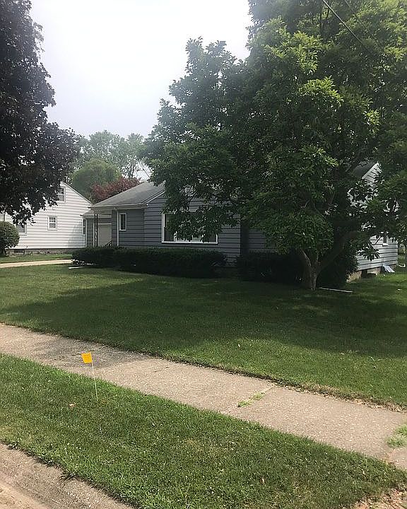 1st image of 2307 Mount Curve Ave