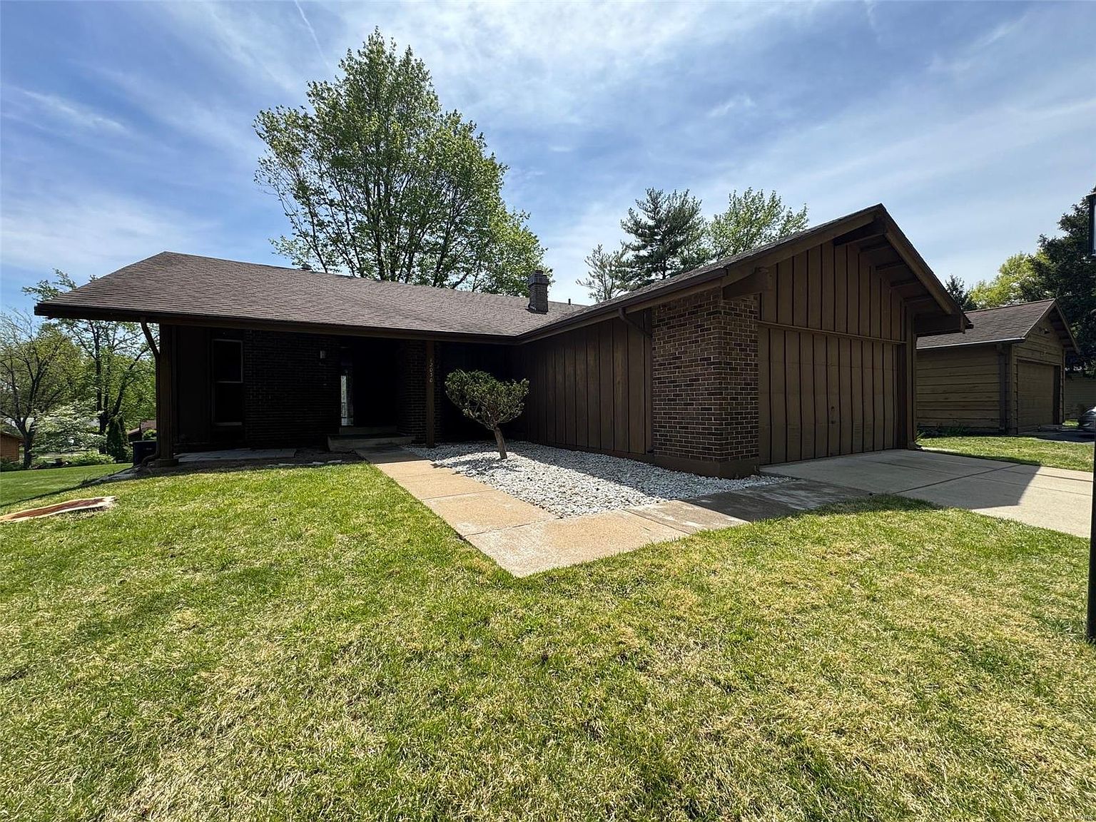 12030 Foxpoint Dr, Maryland Heights, MO 63043 | Zillow