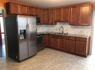 44 1st St, Plainfield, CT 06374