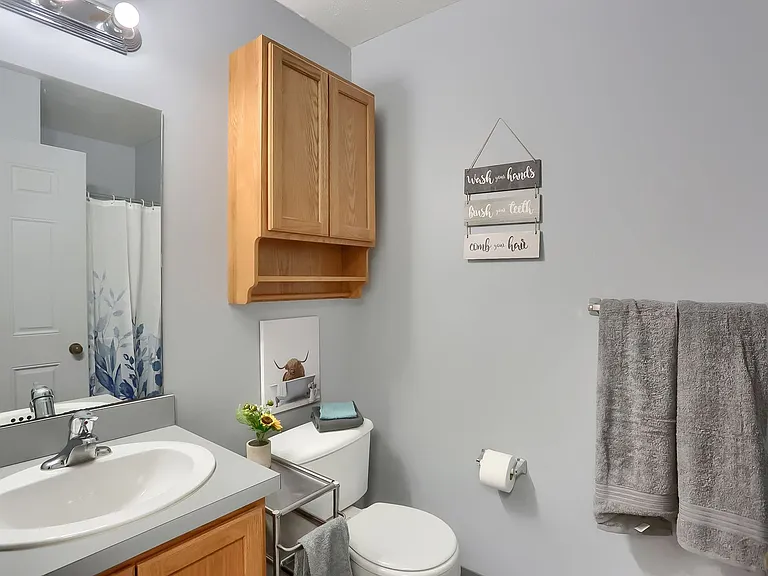 875 New Castle Rd — Photo 7