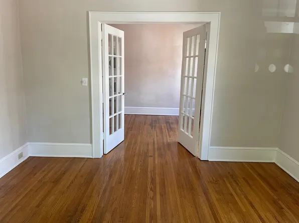 519 Oakland Ave APT 4, Charlotte, NC 28204