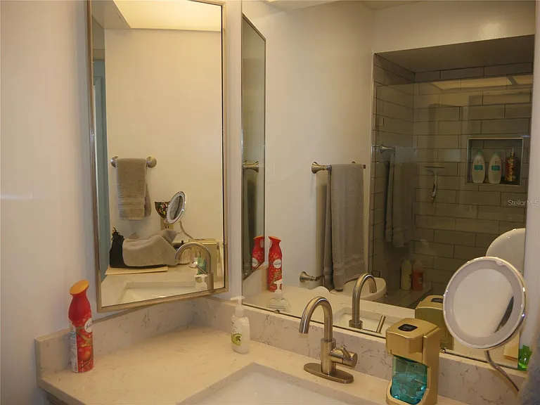 6165 Chesham Dr #5 — Photo 16