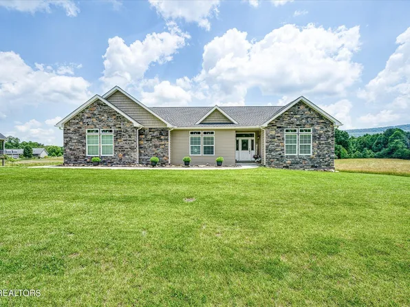 233 Marie Ln, Crossville, TN 38555