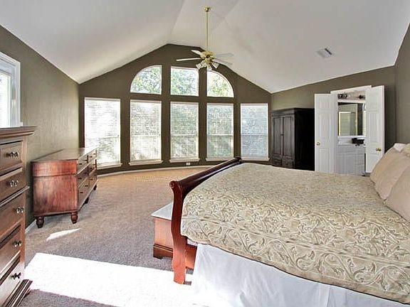 4th image of 741 Treaty Oak