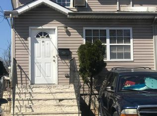 32 Barker St, Staten Island, NY 10310
