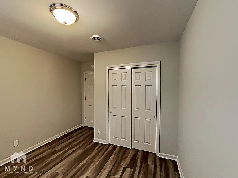 2715 Carriage Ln — Photo 16