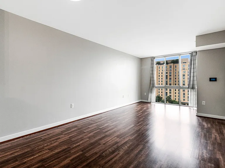 1000 New Jersey Ave SE #916 — Photo 19