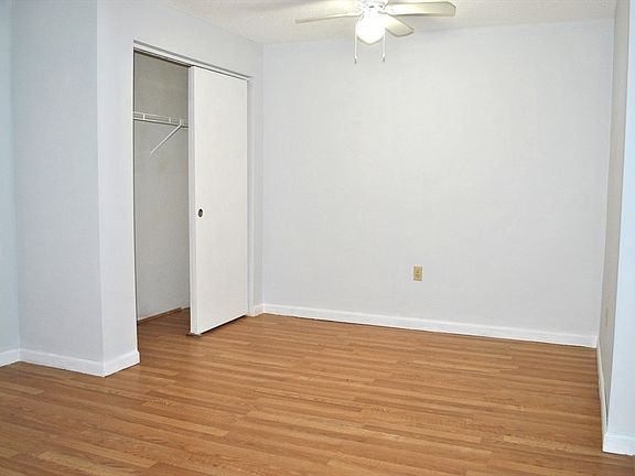 4th image of 4 Knights Bridge Dr APT 103