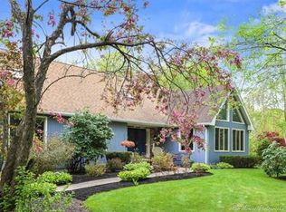 92 Bonny Ln, North Andover, MA 01845