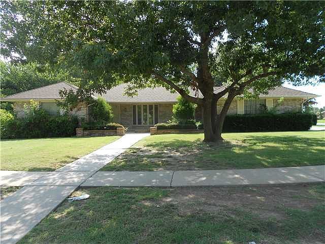 1st image of 229 S Ranchwood Manor Dr