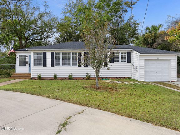 2nd image of 1364 PINEGROVE Court