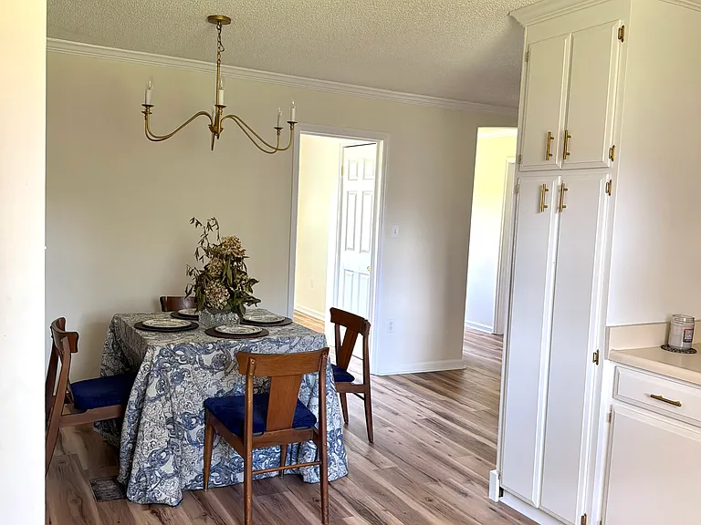 611 Ledgedale Cir — Photo 14