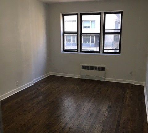 5th image of 433 E 82nd St APT 4G