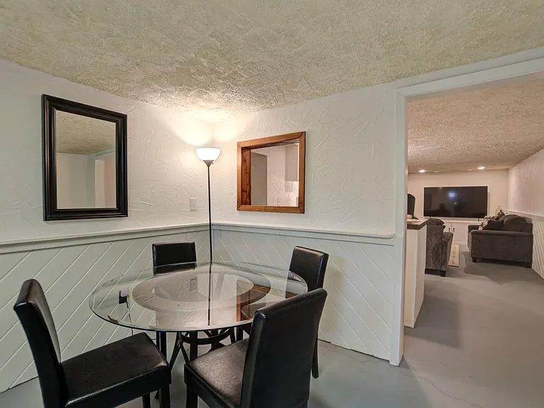 781 Pine Bay Ave — Photo 33