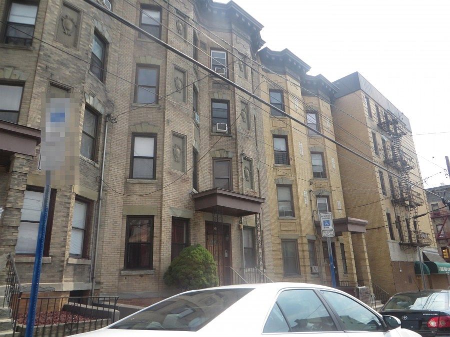 2nd image of 94 North St APT 3S