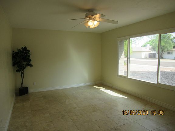 4th image of 212 E Chilton Dr