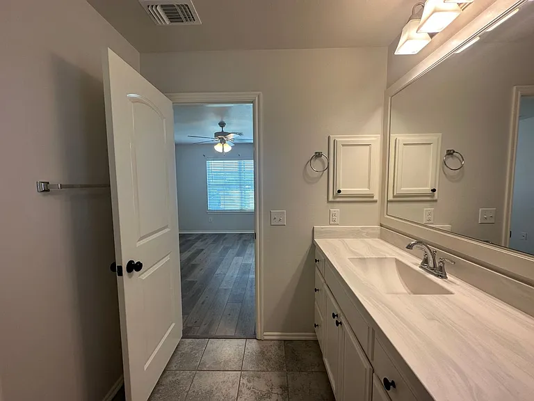 15749 Potomac Dr — Photo 12