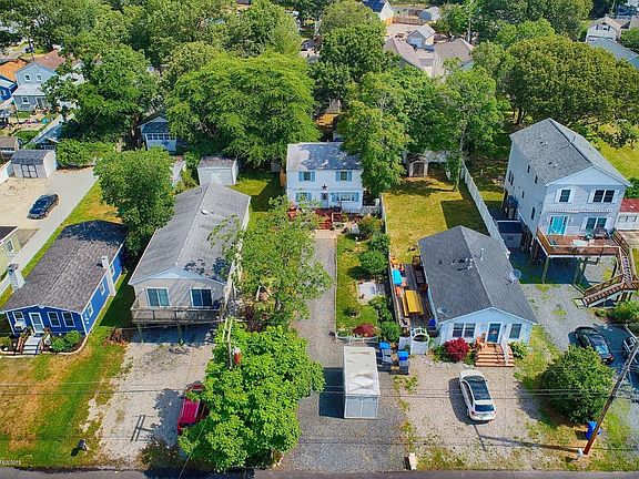 2nd image of 623 McKinley Ave