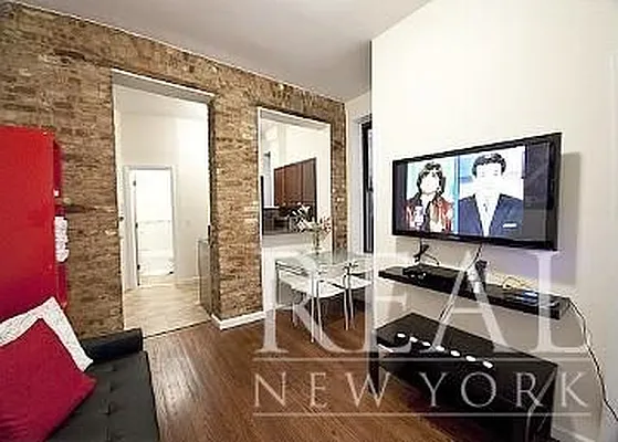 Rented by REAL New York | media 18