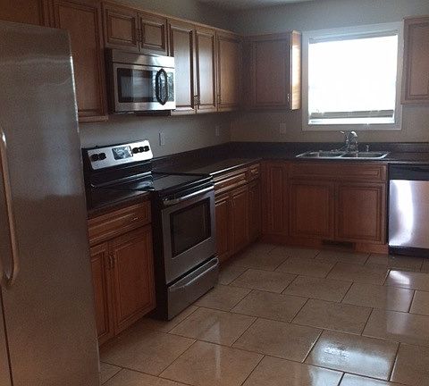 2nd image of 135 Twin Lakes Dr