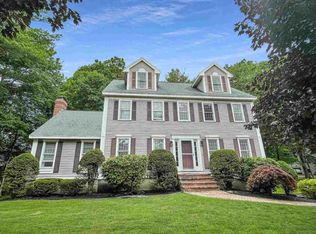 6 Alexander Dr, Hampton, NH 03842