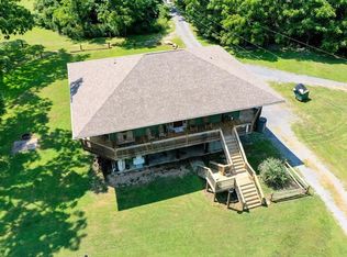 18796 State Route 12 #2, Hinton, WV 25951