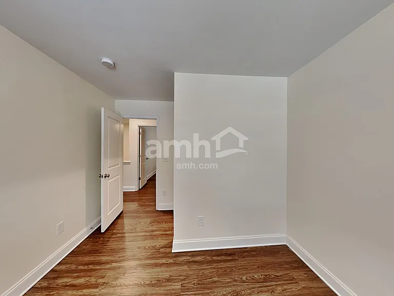 124 Cobblestone Dr — Photo 18
