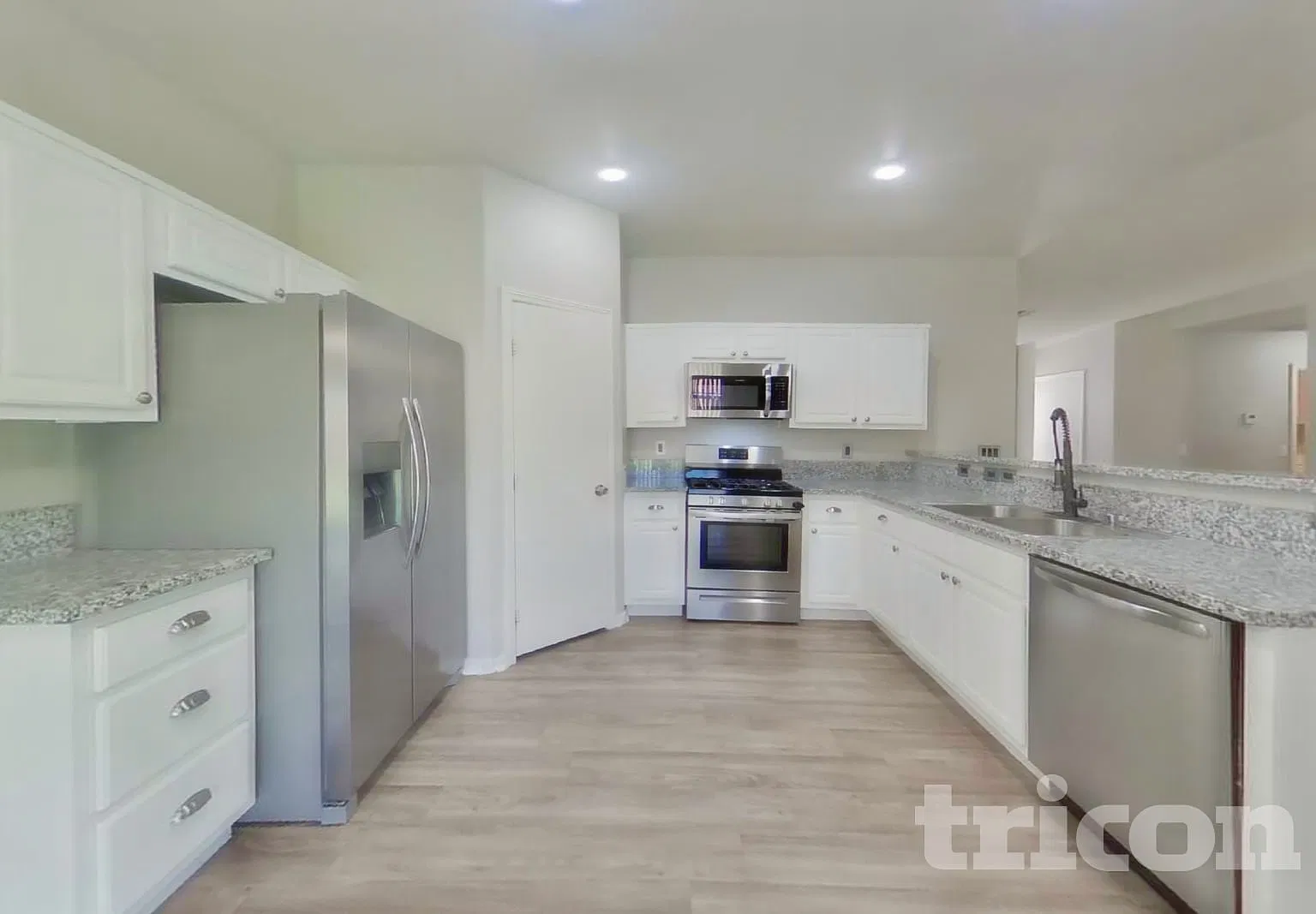 8142 Dancing Avenue Las Vegas NV — Photo 4