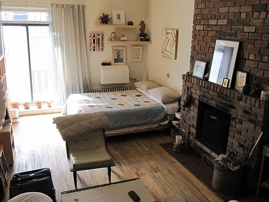 Rented by City Connections Realty | media 8