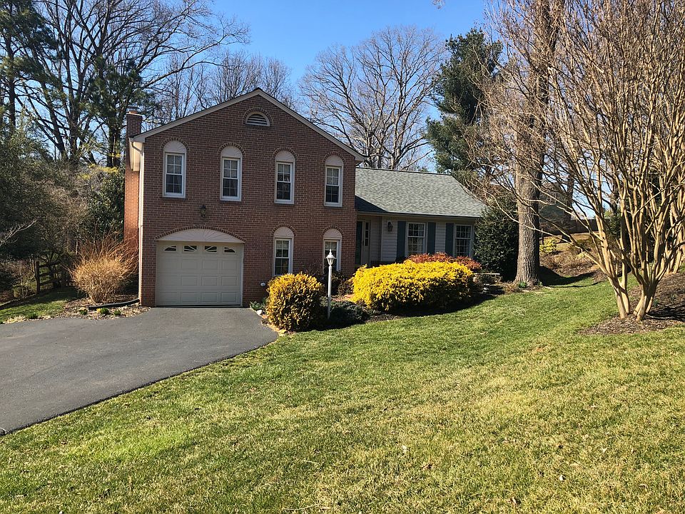 1st image of 9850 Marcliff Ct