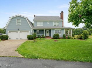 16715 Dry Ridge Rd, Louisville, KY 40299