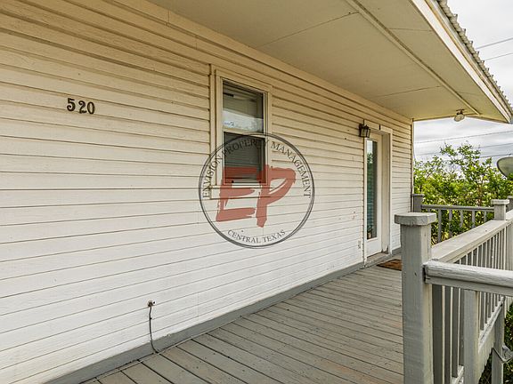 3rd image of 520 E Live Oak #B