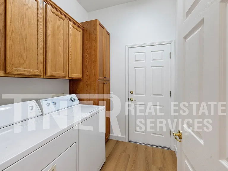 7401 Acorn Glen Loop — Photo 23