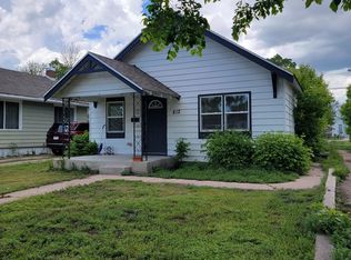 812 E 8th St, Cheyenne, WY 82007