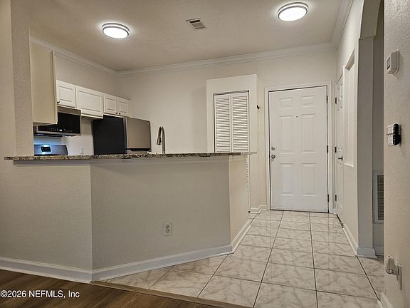 3rd image of 13810 Sutton Park Dr #1425
