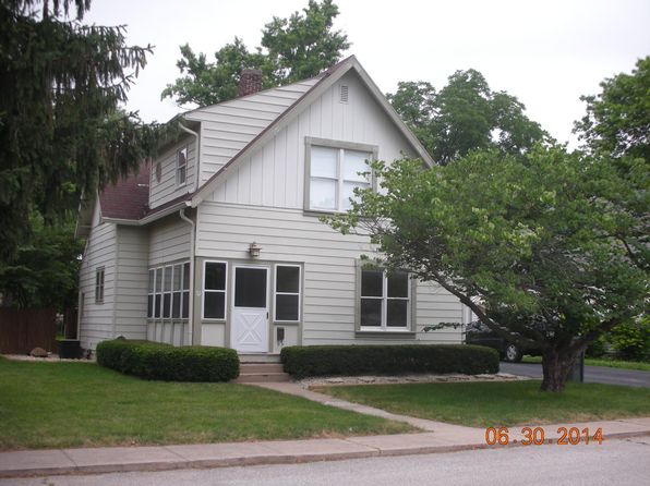 52 Van Dyke St