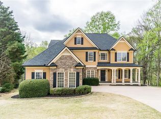 8670 Woodland View Dr, Gainesville, GA 30506