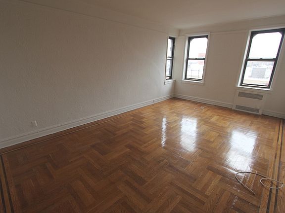 2nd image of 4554 41st St #6C
