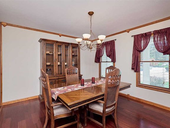 4th image of 2101 Lehne Ct