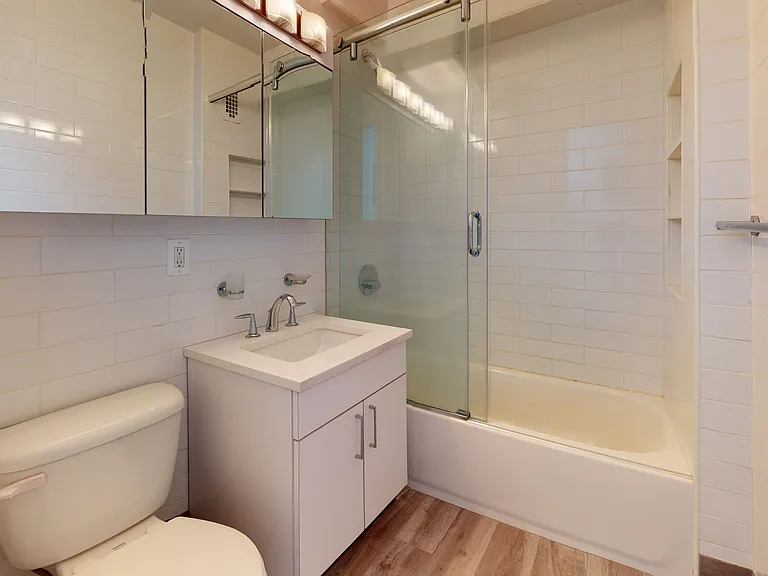 157 E 57th St #14G — Photo 6