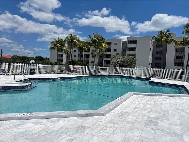 8185 NW 7th St #209 — Photo 32