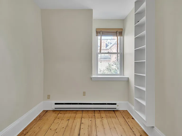 92 Thorndike St — Photo 27