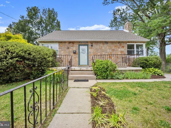 209 Delaware Ave, Claymont, DE 19703